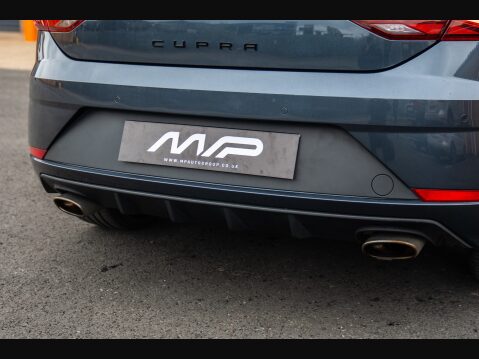 SEAT Leon TSI CUPRA DSG 25