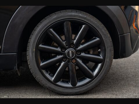 Mini Hatch COOPER S 15