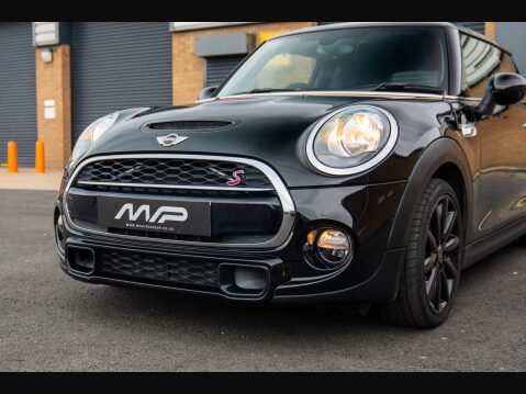 Mini Hatch COOPER S 17