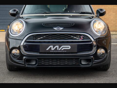 Mini Hatch COOPER S 19