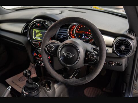 Mini Hatch COOPER S 28