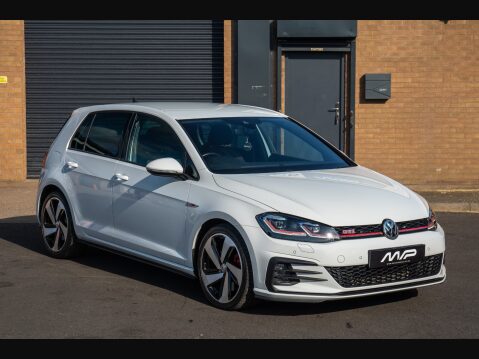 Volkswagen Golf GTI PERFORMANCE TSI 8