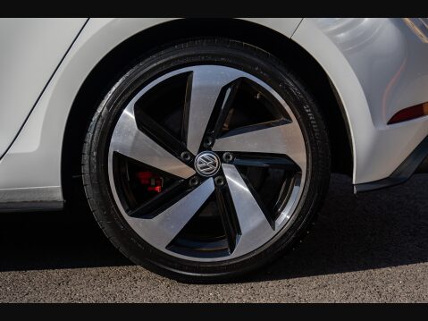 Volkswagen Golf GTI PERFORMANCE TSI 23