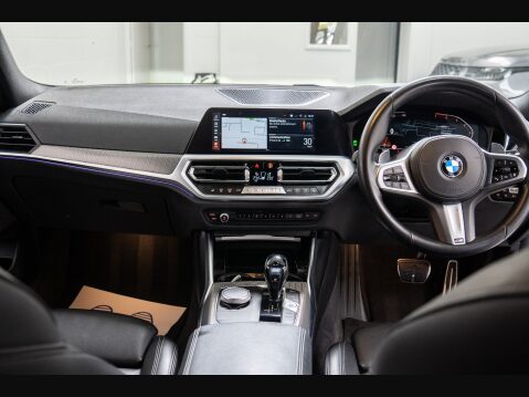 BMW 3 Series 320I M SPORT 3