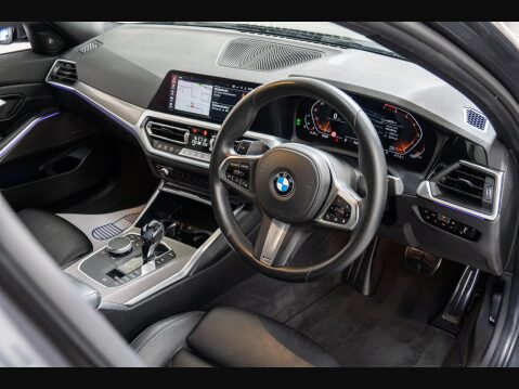 BMW 3 Series 320I M SPORT 5