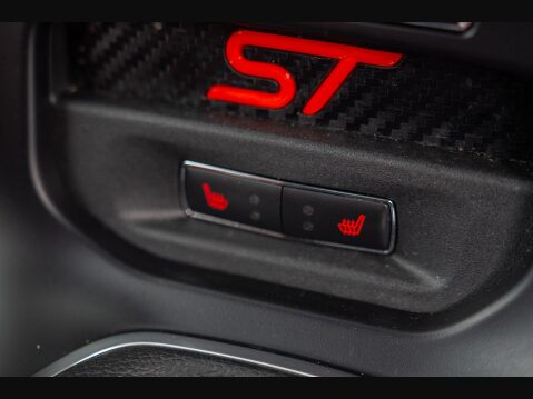 Ford Fiesta ST-3 7