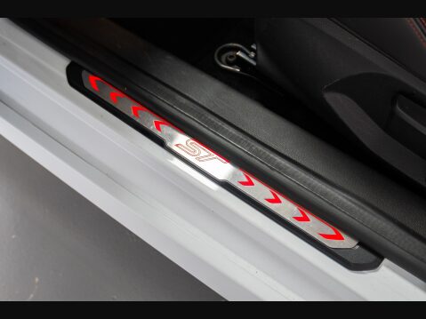 Ford Fiesta ST-3 9