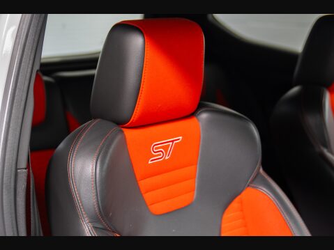 Ford Fiesta ST-3 27