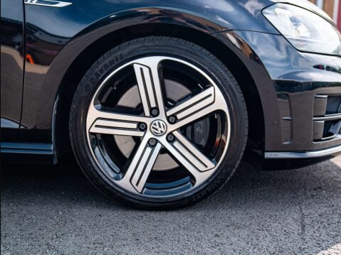 Volkswagen Golf 2.0 Golf R 4WD 5dr 18