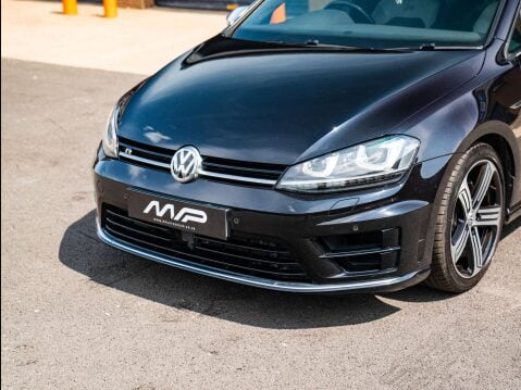 Volkswagen Golf 2.0 Golf R 4WD 5dr 20