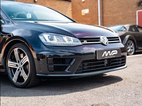 Volkswagen Golf 2.0 Golf R 4WD 5dr 25