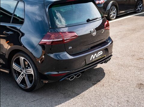 Volkswagen Golf 2.0 Golf R 4WD 5dr 35