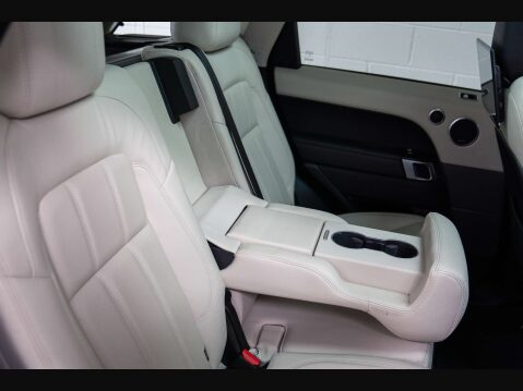 Land Rover Range Rover Sport 3.0 D300 MHEV HSE Silver Auto 4WD Euro 6 (s/s) 5dr 14