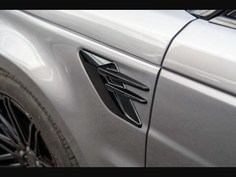 Land Rover Range Rover Sport 3.0 D300 MHEV HSE Silver Auto 4WD Euro 6 (s/s) 5dr 77