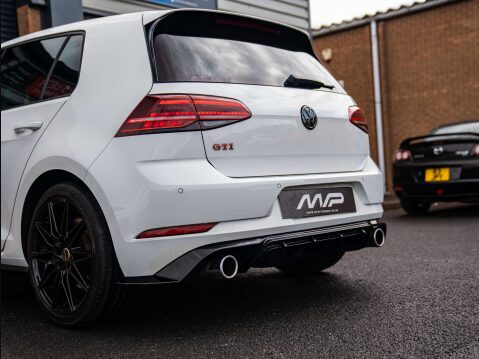 Volkswagen Golf 2.0 Golf GTi Performance TSi Semi-Auto 5dr 40