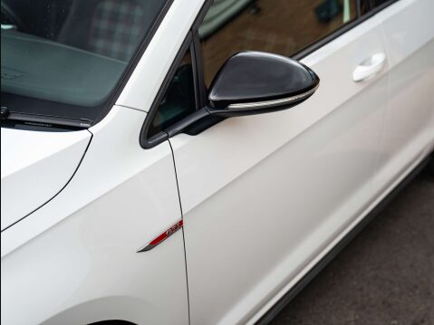 Volkswagen Golf 2.0 Golf GTi Performance TSi Semi-Auto 5dr 44