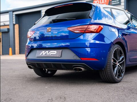 SEAT Leon 2.0 Leon Cupra Luxury 290 TSi Semi-Auto 5dr 35