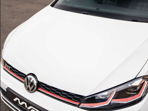 Volkswagen Golf 2.0 Golf GTi TSi 3dr 36