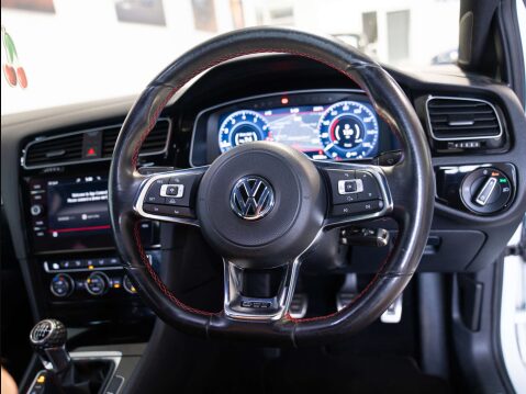 Volkswagen Golf 2.0 Golf GTi TSi 3dr 38