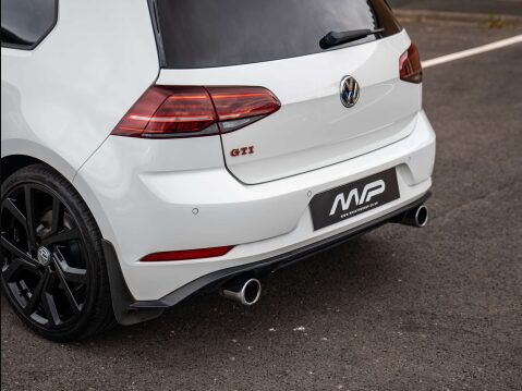 Volkswagen Golf 2.0 Golf GTi TSi 3dr 46