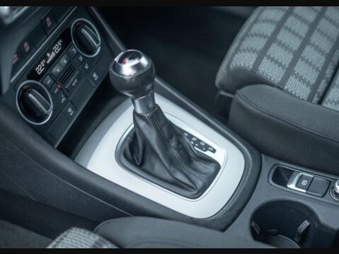 Audi Q3 2.0 Q3 SE TDI Quattro Semi-Auto 4WD 5dr 9