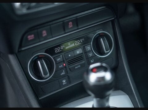 Audi Q3 2.0 Q3 SE TDI Quattro Semi-Auto 4WD 5dr 22