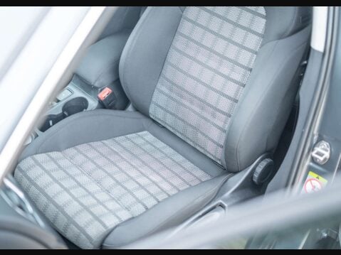 Audi Q3 2.0 Q3 SE TDI Quattro Semi-Auto 4WD 5dr 25