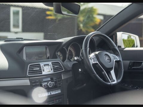 Mercedes-Benz E Class 2.1 E250 CDi AMG Line Auto 2dr 35