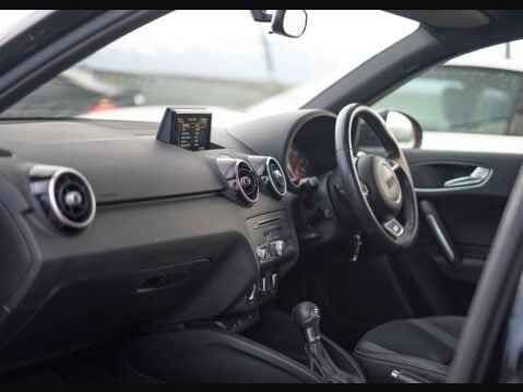Audi A1 1.6 A1 Sportback TDI S Line Nav Semi-Auto 5dr 32