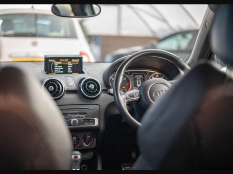 Audi A1 1.6 A1 Sportback TDI S Line Nav Semi-Auto 5dr 23