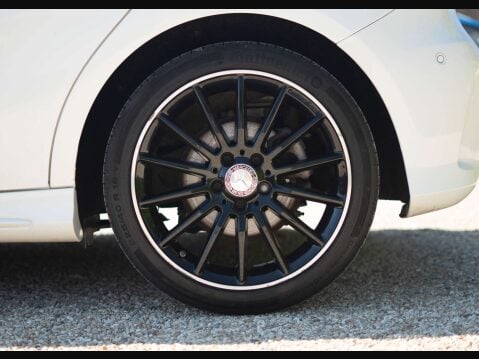 Mercedes-Benz A Class 2.1 A 200 D AMG Line Premium Auto 5dr 29