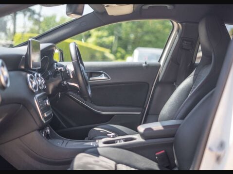 Mercedes-Benz A Class 2.1 A 200 D AMG Line Premium Auto 5dr 37