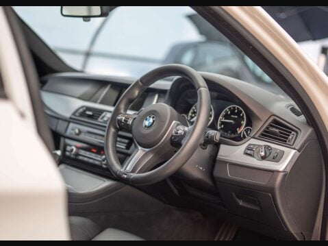 BMW 5 Series 2.0 520d M Sport Auto 4dr 10