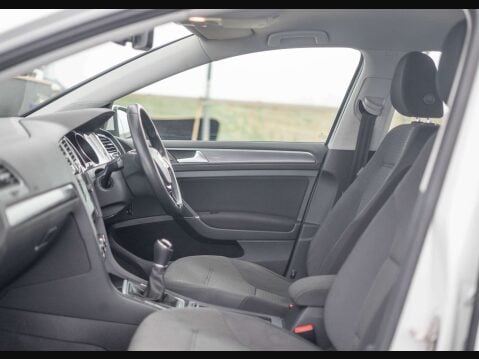Volkswagen Golf 1.4 Golf SE Nav TSi BlueMotion Technology 5dr 14