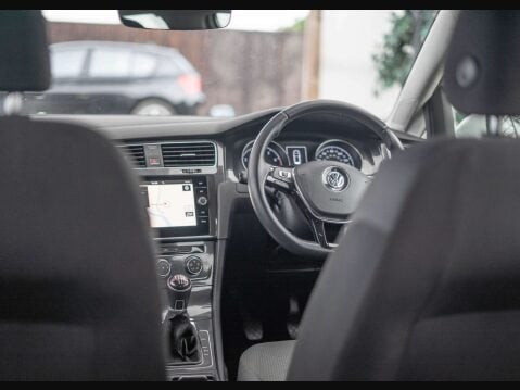 Volkswagen Golf 1.4 Golf SE Nav TSi BlueMotion Technology 5dr 17