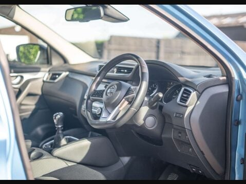 Nissan Qashqai 1.2 Qashqai N-Connecta DiG-T 5dr 11