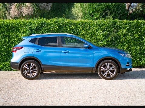 Nissan Qashqai 1.2 Qashqai N-Connecta DiG-T 5dr 6