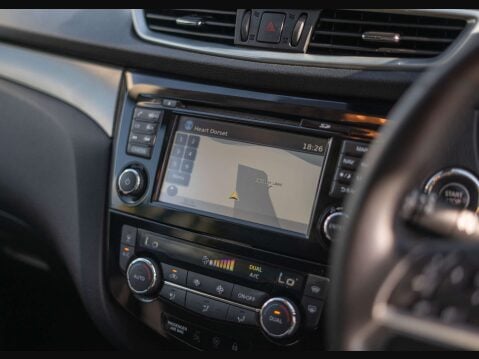 Nissan Qashqai 1.2 Qashqai N-Connecta DiG-T 5dr 19
