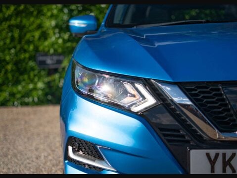 Nissan Qashqai 1.2 Qashqai N-Connecta DiG-T 5dr 43