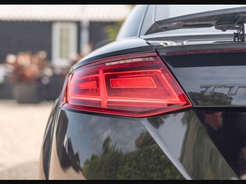 Audi TT 2.0 TTS TFSI Quattro 4WD 3dr 42