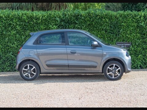 Renault Twingo 0.9 Twingo Iconic TCe Auto 5dr 4