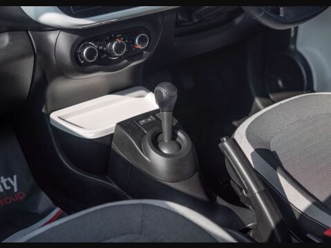 Renault Twingo 0.9 Twingo Iconic TCe Auto 5dr 19