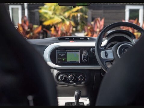Renault Twingo 0.9 Twingo Iconic TCe Auto 5dr 21