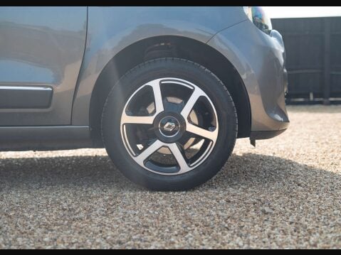 Renault Twingo 0.9 Twingo Iconic TCe Auto 5dr 24