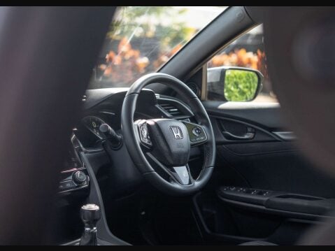 Honda Civic 1.0 Civic SR VTec 5dr 31
