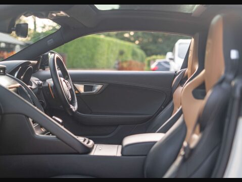 Jaguar F-Type 5.0 F-Type R Auto 3dr 19