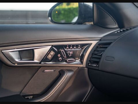 Jaguar F-Type 5.0 F-Type R Auto 3dr 31