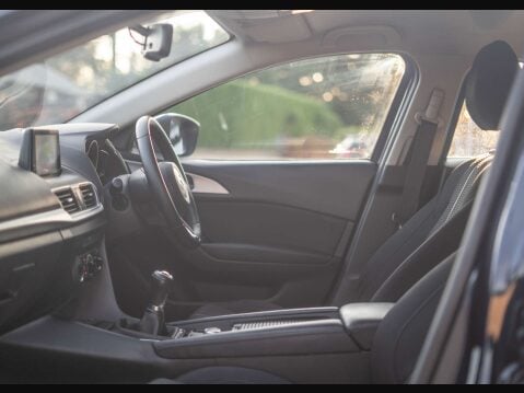 Mazda 3 2.0 3 SE Nav 5dr 9