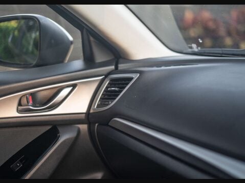 Mazda 3 2.0 3 SE Nav 5dr 22