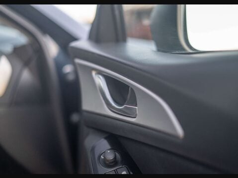 Mazda 3 2.0 3 SE Nav 5dr 31